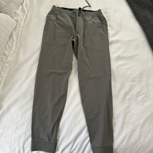 Lululemon Men’s ABC Jogger Size Large